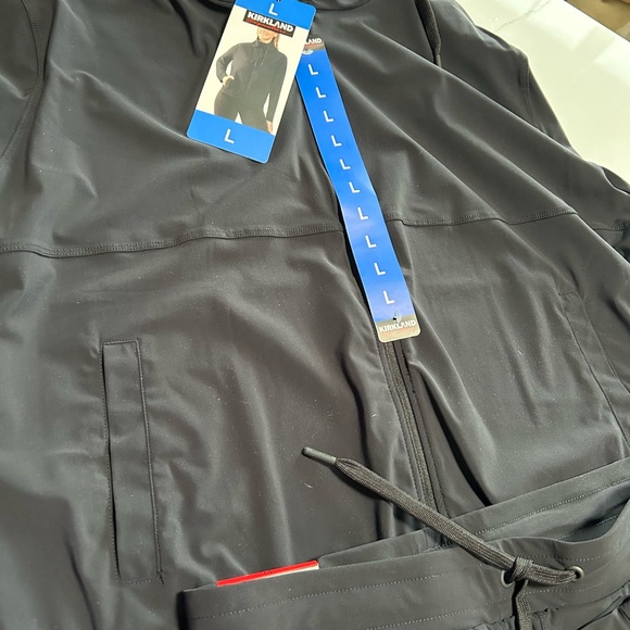 Kirkland Signature Black Activewear Set - Picture 3 of 7